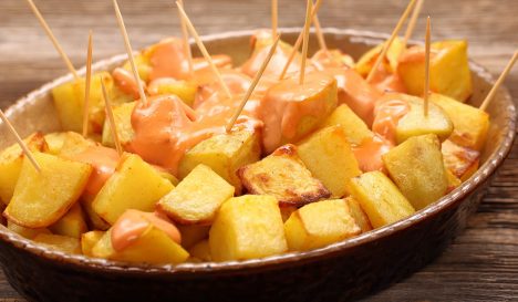 Patatas bravas